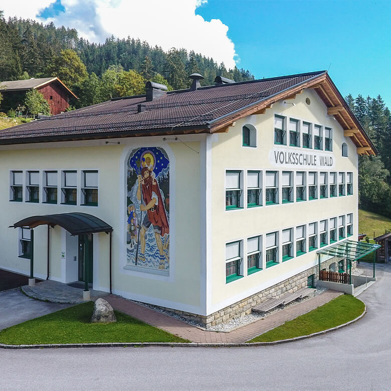 schulhaus-volksschule-wald-im-Pinzgau